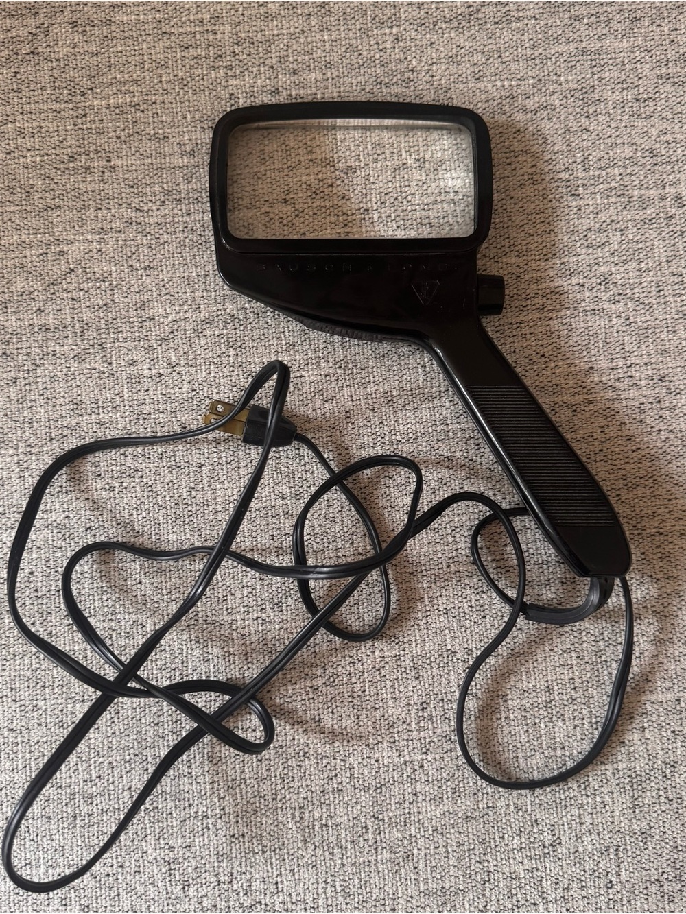 vintage Bausch & Lomb illuminated rectangular reader magnifying glass